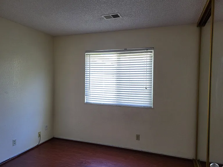 125 Serpentine Dr — Photo 17