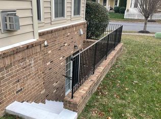 10892 Clara Barton Dr, Bristow, VA 20136