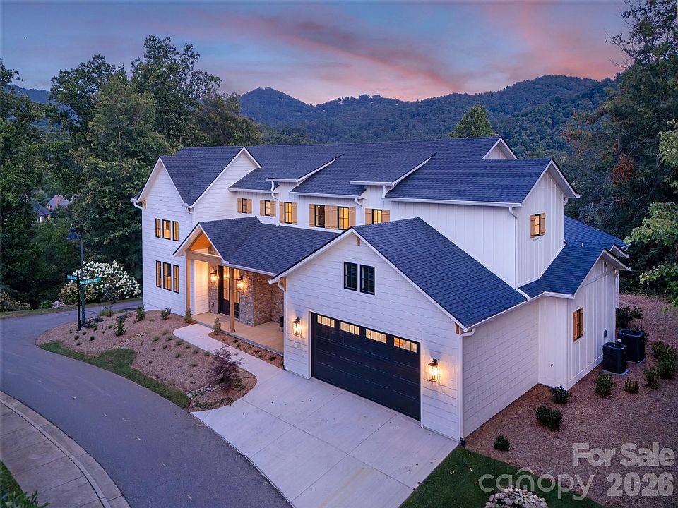 1st image of 11 Magnolia View Trl