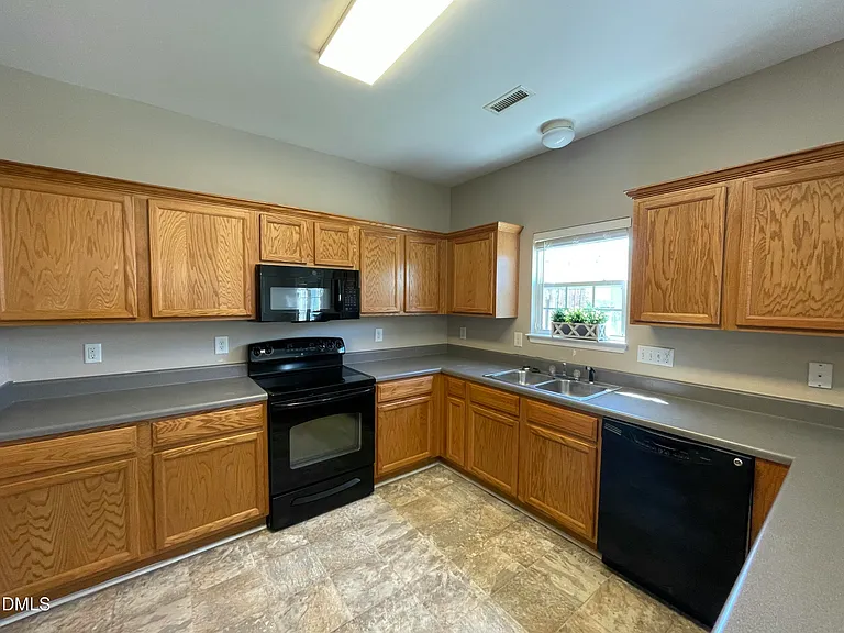 3531 Oneonta Ave — Photo 6