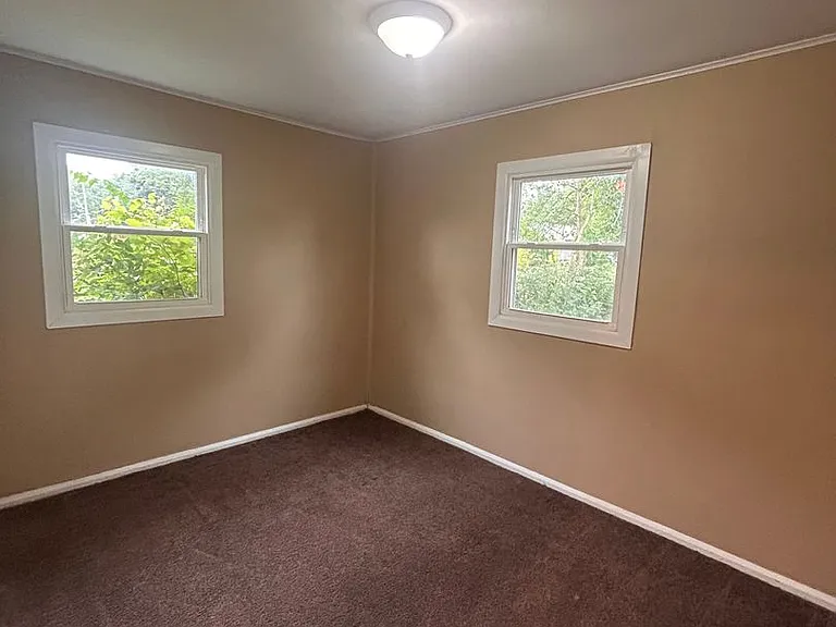 4206 Lillie St — Photo 5