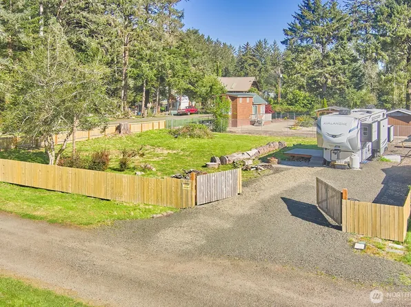 3005 263rd Street, Ocean Park, WA 98640