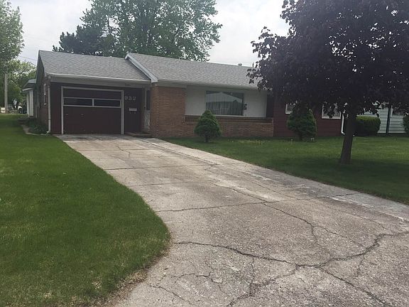Attached 3rd Car Garage