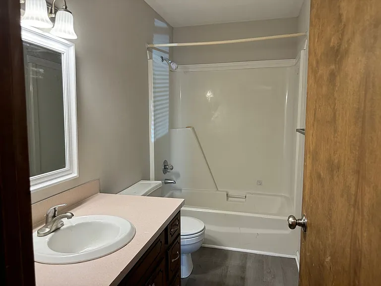 2233 Rose St — Photo 9