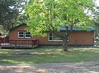 7090 Lakeview Dr, Oscoda, MI 48750