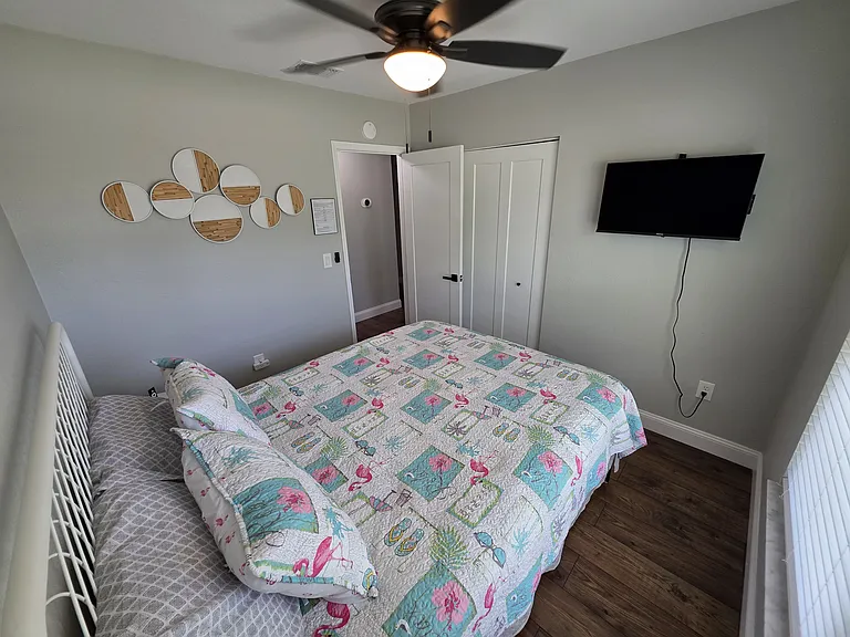 2022 Leisure Dr — Photo 7