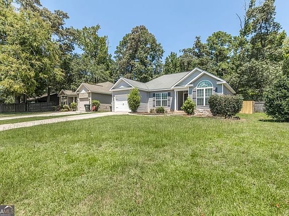 3rd image of 510 Leisure Lake Dr