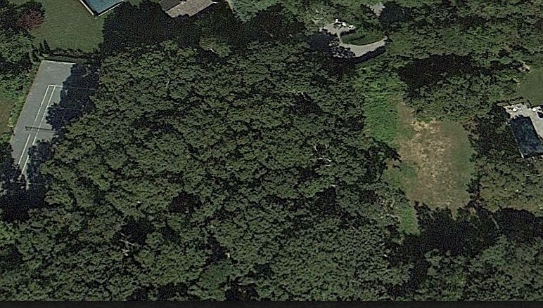 1st image of 328 Wainscott Harbor Rd