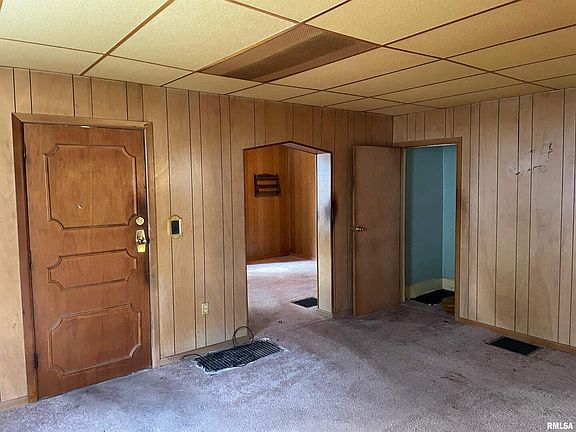 4th image of 2350 McKinley Ave