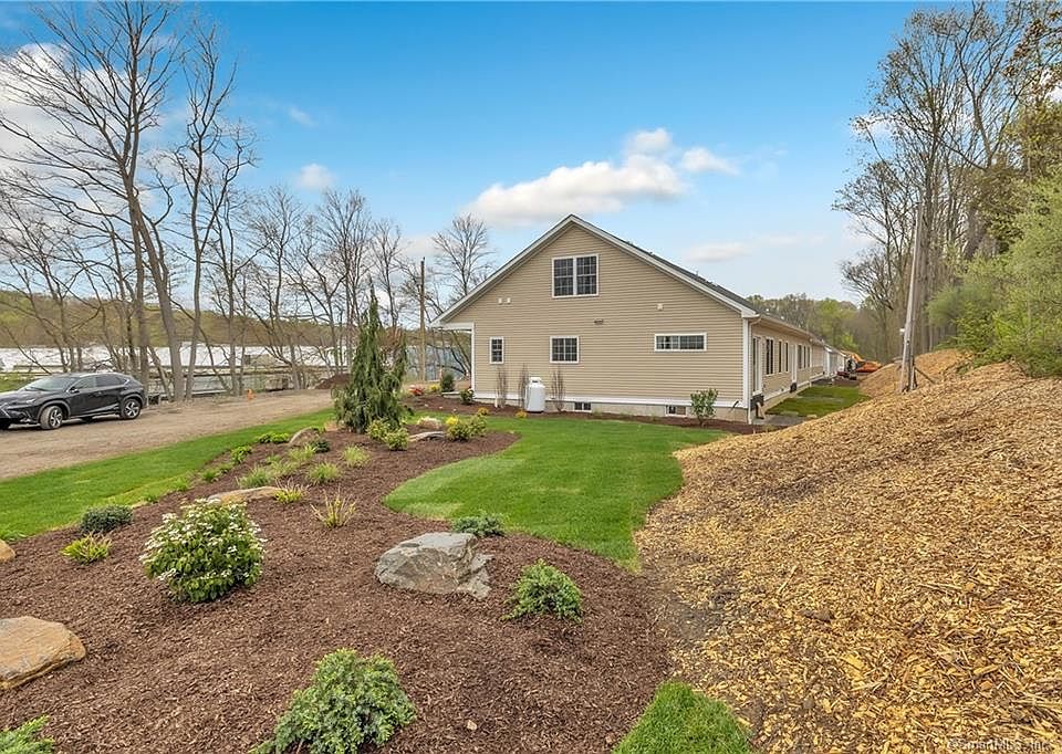 THE CROSSROADS Apartments Shelton, CT Zillow