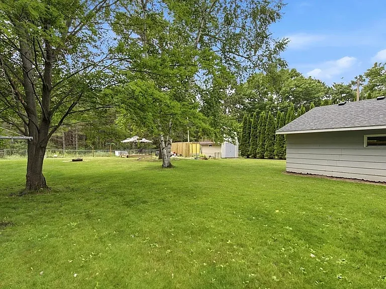 15524 Larch St NW — Photo 20