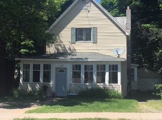 132 W Crescent St, Marquette, MI 49855