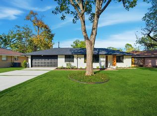 8810 Theysen Dr, Houston, TX 77080