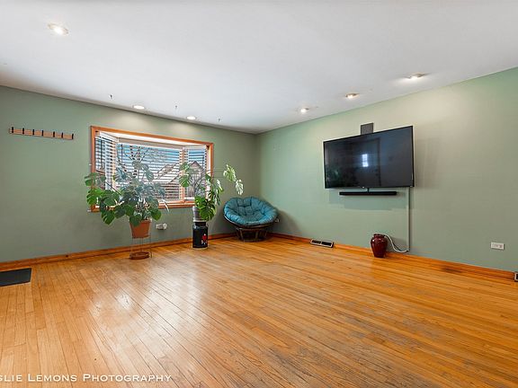 4th image of 12416 S Loveland St