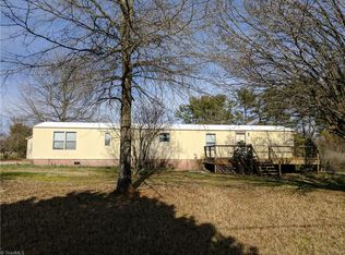 281 Calloway Rd, King, NC 27021