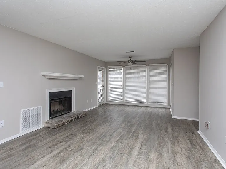 Berkeley Landing Apartments — Photo 20
