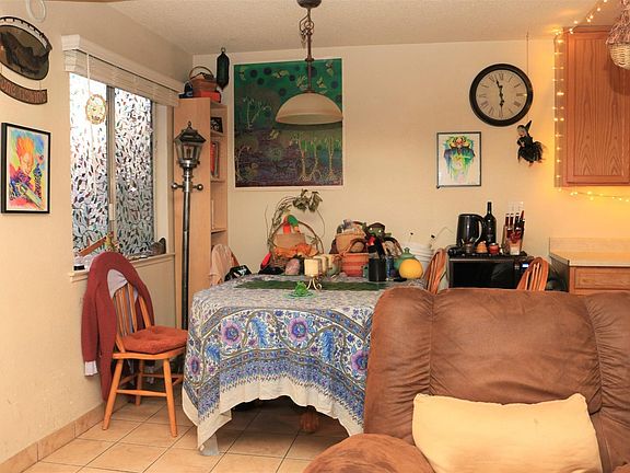5th image of 3625 Sapphire Dr APT 3