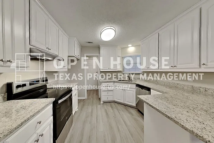 1228 Windy Meadows Dr — Photo 5