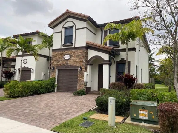 4985 Kobus Ter, Fort Lauderdale, FL 33314