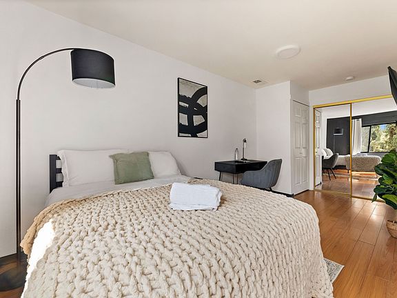 3rd image of 1823 Pelham Ave APT 6