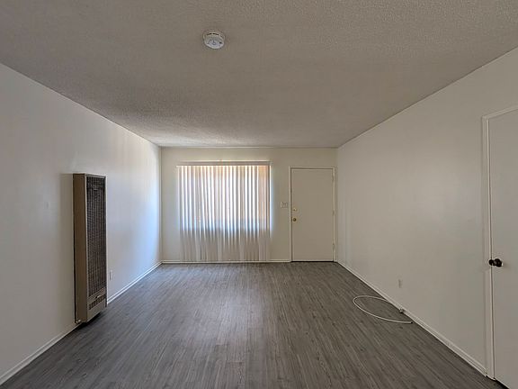 3rd image of 600 Evergreen St #2