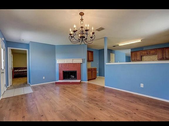 5th image of 7456 Candler Dr