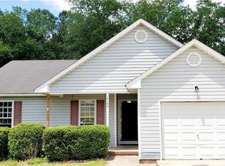 3308 Winesap Rd, Hope Mills, NC 28348