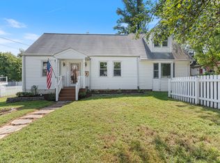 4023 Poplar St, Fairfax, VA 22030
