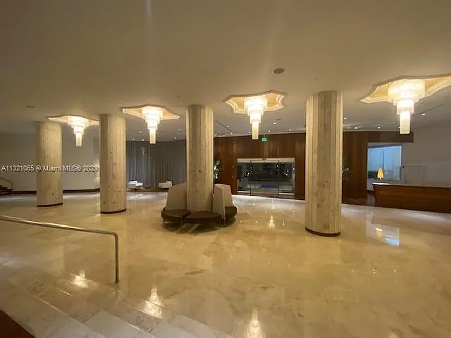 5151 Collins Ave #1036 — Photo 30
