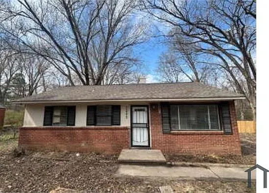 3205 Madewell St — Photo 1