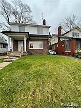 2nd image of 14200 Whitcomb St