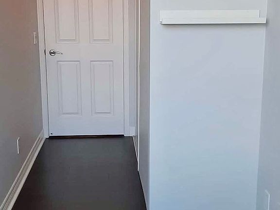 4th image of 339 Rathburn Rd W #515