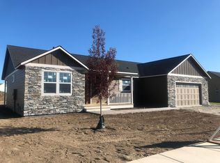 653 Md Dr, Hamilton, MT 59840