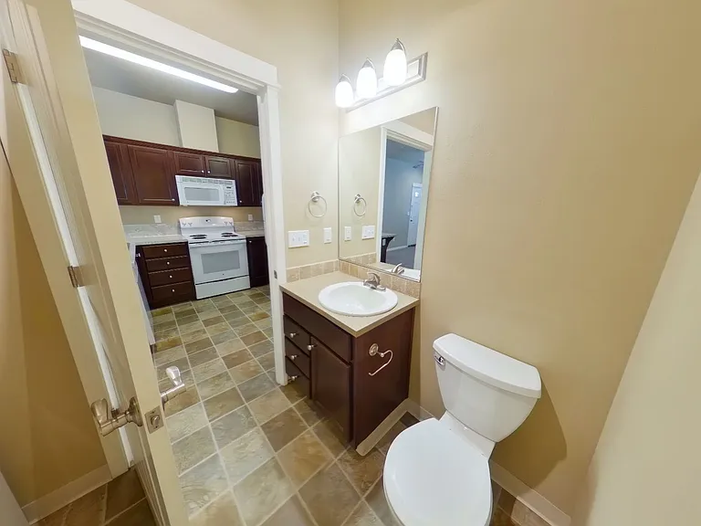 Hilyard Townhomes — Photo 6