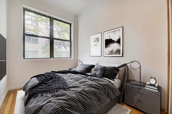 Rented by REAL New York | media 11