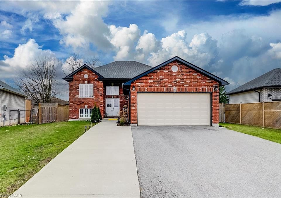 1st image of 49 Dennis Dr