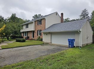 35 Spring Mill Ln, Cherry Hill, NJ 08003