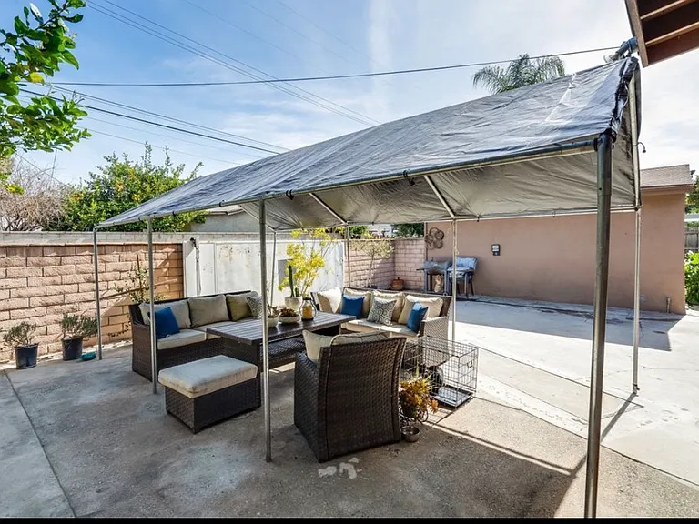 2416 S San Antonio Ave — Photo 31