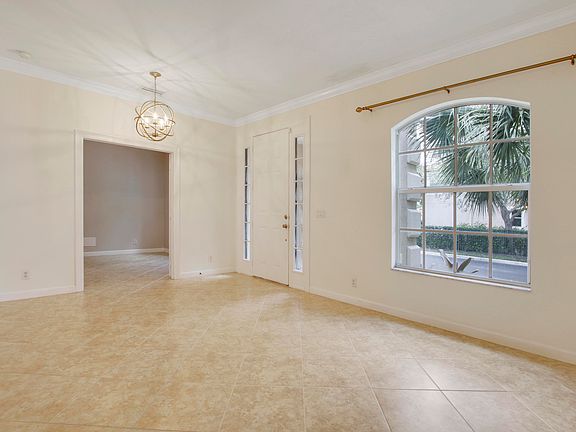 3rd image of 8505 Portobello Lane