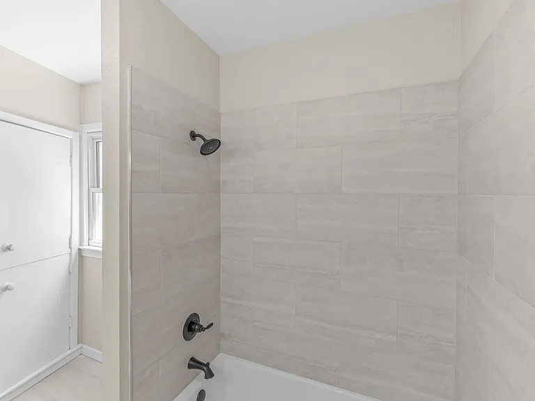 1611 McDaniel St #A — Photo 22