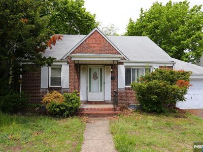 69 Taggart Way, Saddle Brook, NJ, 07663