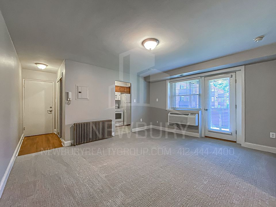 1st image of 102 W Steuben St #104-01