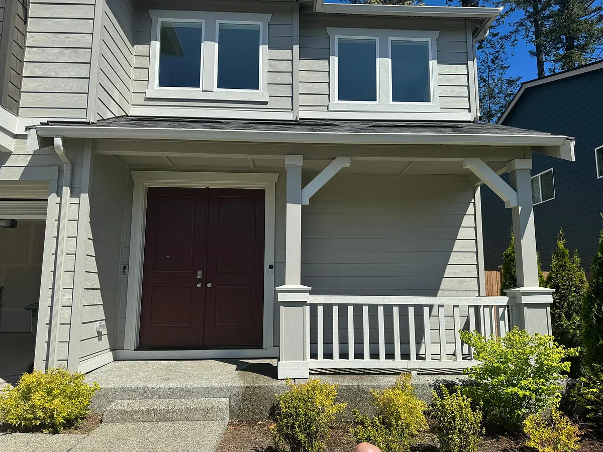 Building Photo - 10079 Veteran Ave