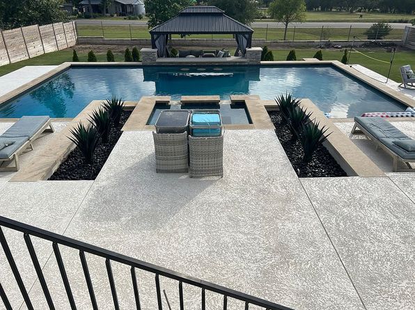 172 Evelyn Ct