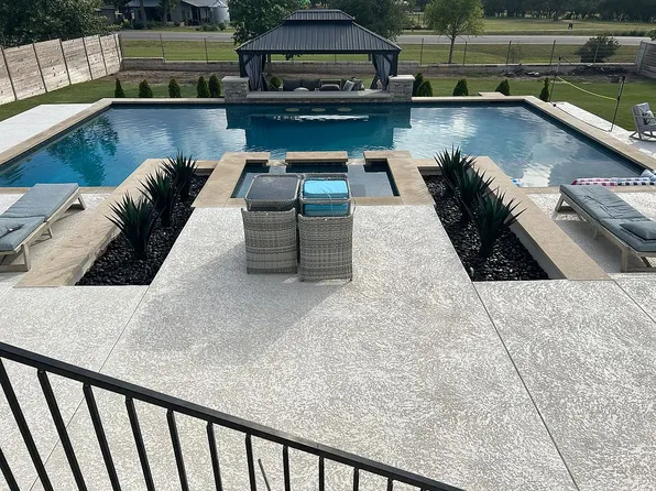 172 Evelyn Ct, Dripping Springs, TX 78620