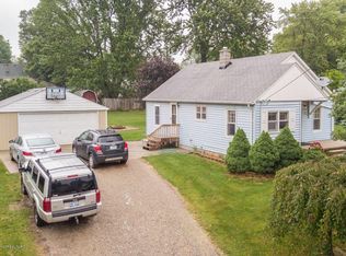 221 Bates St, Grand Ledge, MI
