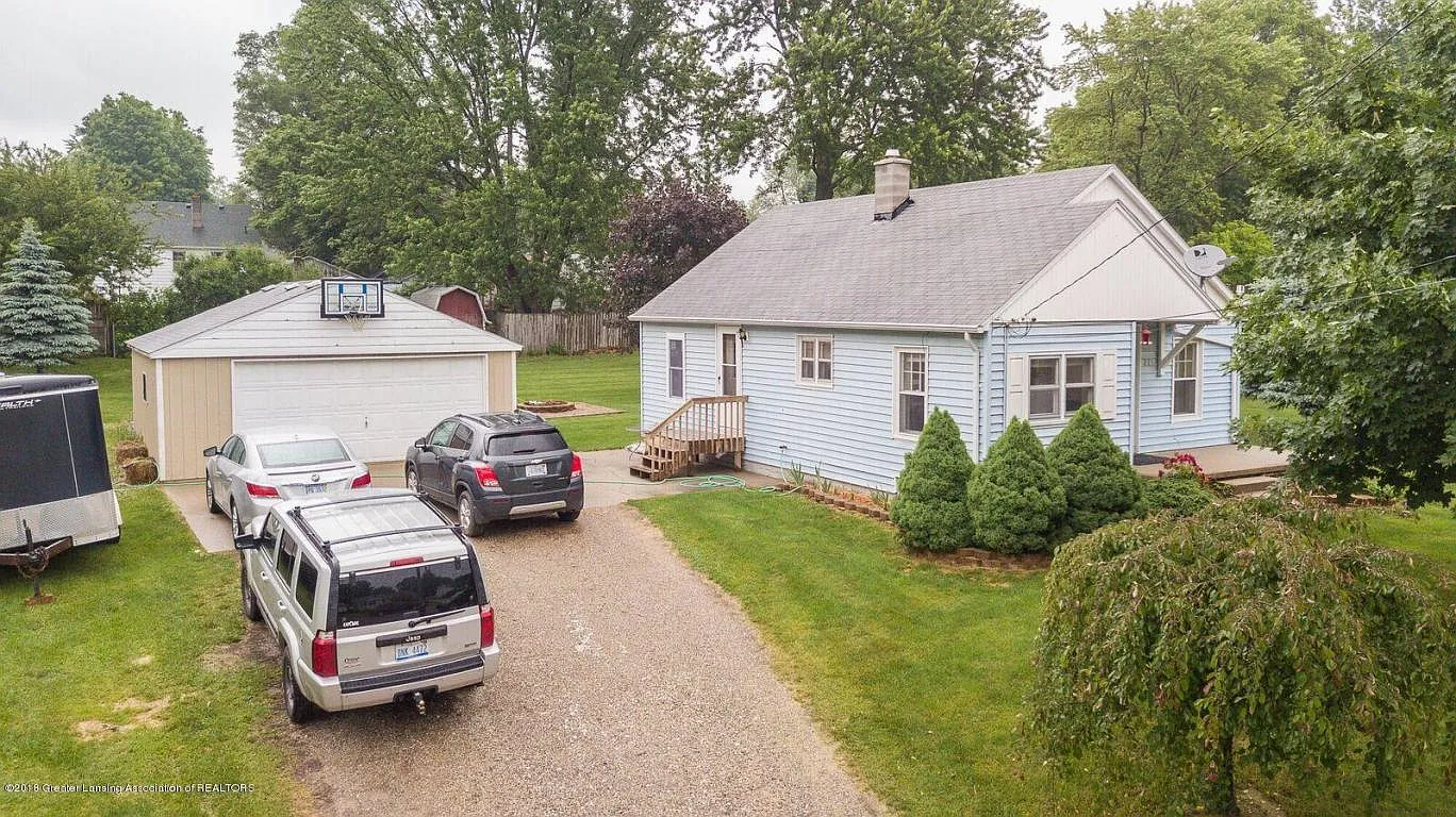 221 Bates St photo 1