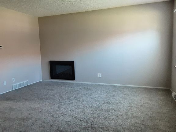 3rd image of 5851 S Lowell Blvd