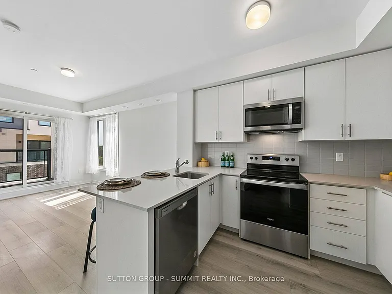 3556 Colonial Dr #16 — Photo 14