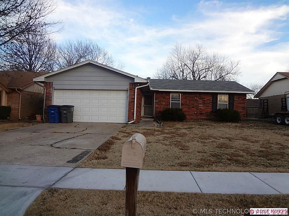 1st image of 1309 S 123rd East Ave